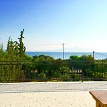 Amatheia, Beachfront Kato Melidhoni