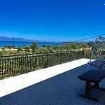 Amatheia, Beachfront Villa Kato Melidhoni