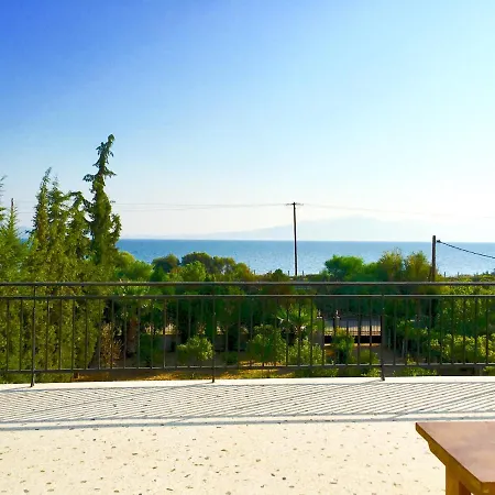 Amatheia, Beachfront Kato Melidhoni