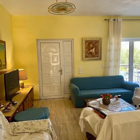 Villa Amatheia, Beachfront Kato Melidhoni