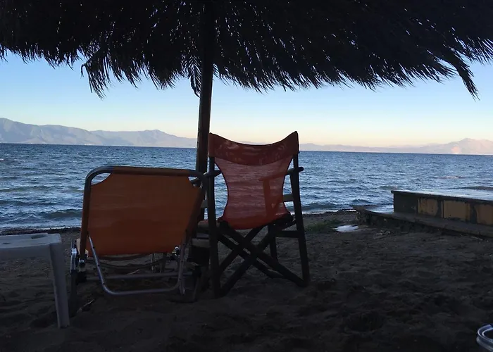 Amatheia, Beachfront Kato Melidhoni