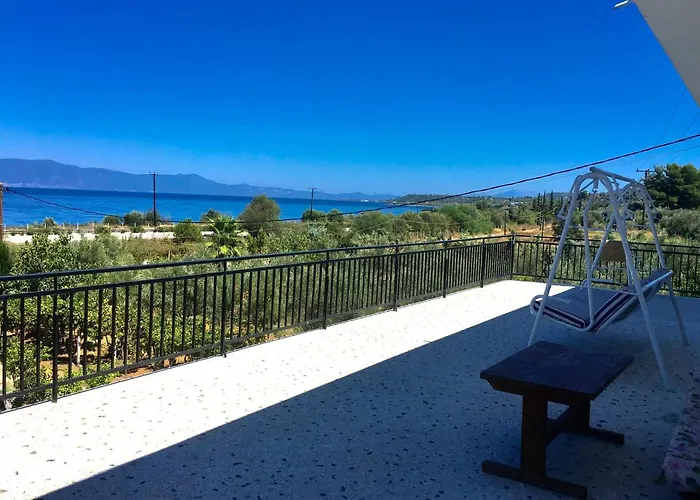 Amatheia, Beachfront Vila Kato Melidhoni