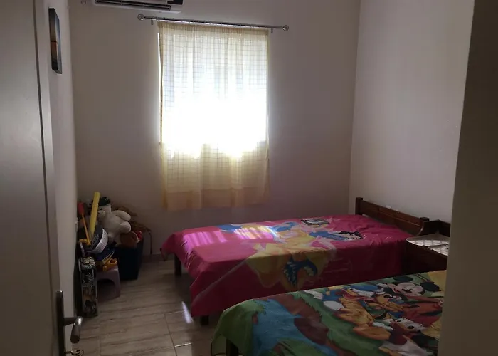 Vila Amatheia, Beachfront Kato Melidhoni