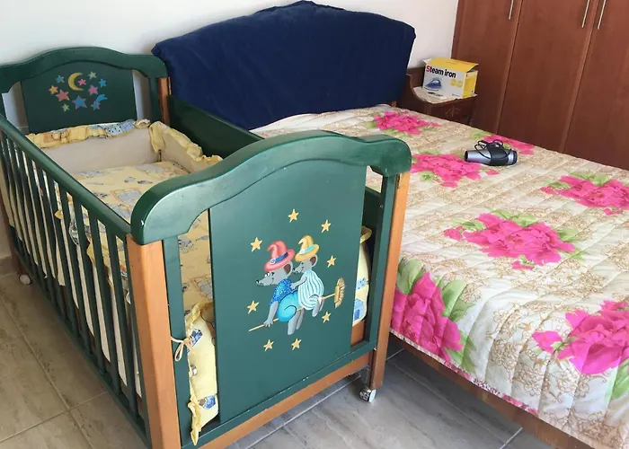 Amatheia, Beachfront Vila