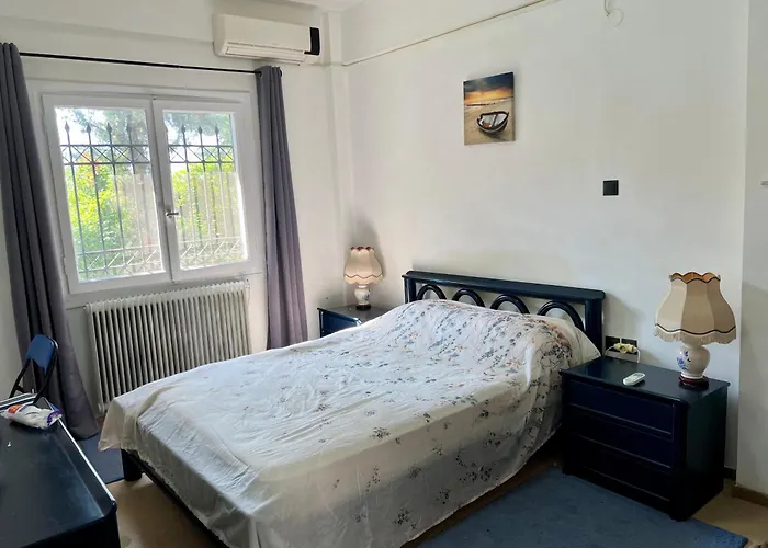 Vila Amatheia, Beachfront