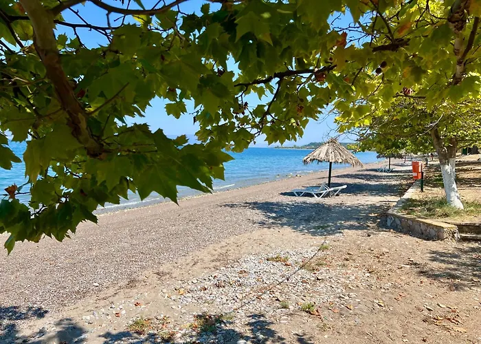 Amatheia, Beachfront Kato Melidhoni